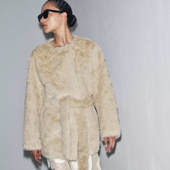Zara Cream Faux Fur Jacket - Picture 4 of 7